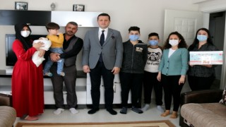 AKAY’DAN BERKEHAN’A HOŞ GELDİN HEDİYESİ