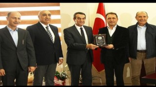 “KAYMAKAM ABBAN’IN YANINDAYIZ”