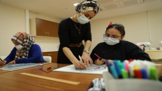 KURSLAR DEVAM EDİYOR