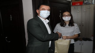 HEDİYE KİTAPLAR SAHİPLERİNE ULAŞTIRILDI