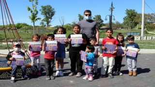 AKAY, ÇOCUKLARA KİTAP DAĞITTI