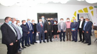 YEL: “AK PARTİ BELEDİYECİLİĞİ BAMBAŞKA”