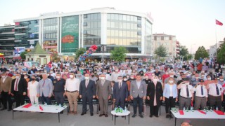 DEMOKRASİ İÇİN NÖBET TUTTUK