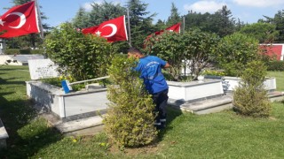 MEZARLIKLARDA BAYRAM TEMİZLİĞİ