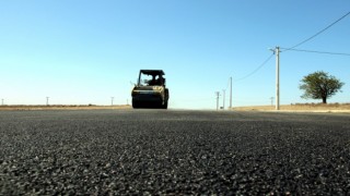 ORKİDE CADDESİ’NDE SICAK ASFALT ÇALIŞMALARINA BAŞLANDI