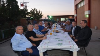 ŞAH DURSUN İŞ DÜNYASINI YEMEKTE AĞIRLADI