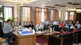 SPORCULARDAN BAŞKAN AKAY’A TEŞEKKÜR ZİYARETİ