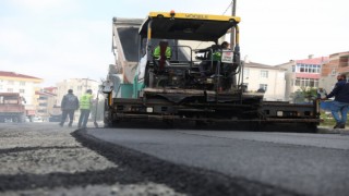 YOLLAR SICAK ASFALT KONFORUNA KAVUŞUYOR