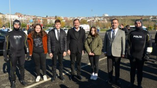 BAŞKAN YÜKSEL SAHİL GÜVENLİK EKİPLERİNİ ZİYARET ETTİ