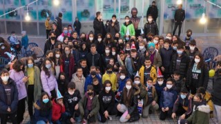 HALK AKADEMİSİ ÖĞRENCİLERİ YENİ YILI KUTLADILAR