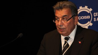 “DEĞİŞİME AYAK UYDURMAK ZORUNDAYIZ”