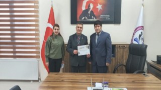 KIYAFET BAĞIŞ KAMPANYASINA KATILAN OKULLARA TEŞEKKÜR BELGESİ VERİLDİ