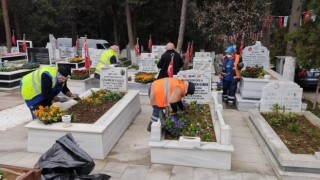 BÜYÜKŞEHİR ŞEHİTLERİNİ UNUTMUYOR