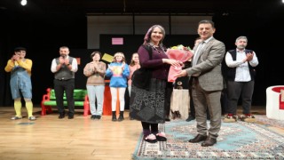 ÇOCUKLAR “AFACAN EFECAN” OYUNUNU KEYİFLE İZLEDİ