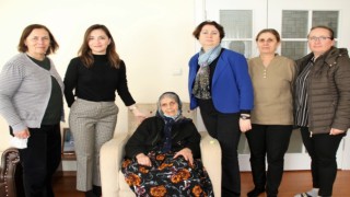 GÜLİZ AKAY’DAN ŞEHİT AİLELERİNE ZİYARET