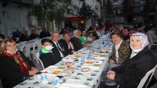 ÇERKEZKÖY’E GÖNÜLVERENLERİN İFTARI YOĞUN KATILIMLA GERÇEKLEŞTİRİLDİ