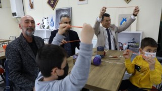 ÇOCUKLARA ÖZEL MAKROME WORKSHOP DÜZENLENDİ