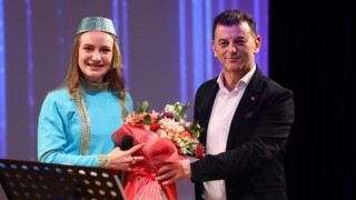 DÜNYA İLAHİLERİ DİNLETİSİ DÜZENLENDİ