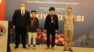 EGE ÇELİK YİĞİT TÜRKİYE İKİNCİSİ OLDU