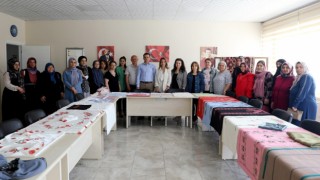 MAHALLE EVLERİNİN YILSONU SERGİLERİ AÇILDI