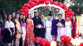 MEZUNİYET TÖRENİNDE KARAGÖZ'DEN ORTAOKUL MÜJDESİ