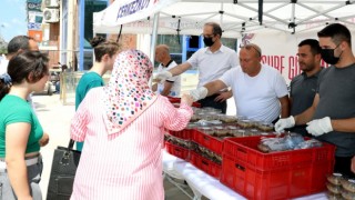 ÇERKEZKÖY BELEDİYESİ AŞURE DAĞITTI