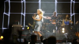 KAZAK GÖLÜ FESTİVALİ’NDE ON BİNLER BİR ARAYA GELDİ