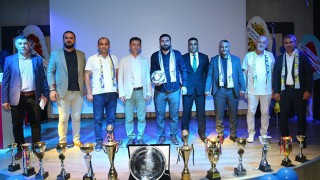 KAPAKLISPOR İÇİN YARDIMLAŞMA VE DAYANIŞMA GECESİ DÜZENLENDİ