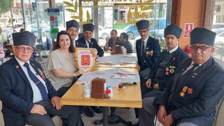 TUBA MANTI GAZİLERİ ÖĞLE YEMEĞİNDE AĞIRLADI