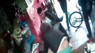 MOTOSİKLETİ FOTOĞRAF ÇEKİNCE KAVGA ÇIKTI