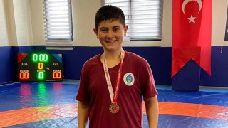 KAPAKLILI MİNİK PEHLİVAN TEKİRDAĞ ŞAMPİYONU OLDU