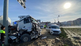 KAPAKLI SARAY YOLUNDA KAZA: 2 YARALI
