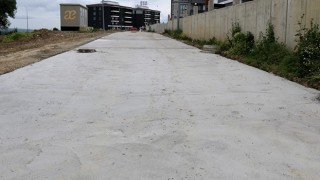 ALİM SOKAK’TA DEMİRLİ BETON YOL ÇALIŞMASI