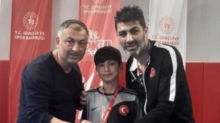 ALİ AHMET KAYA TÜRKİYE ÜÇÜNCÜSÜ OLDU