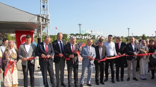 BİR YILLIK EMEKLERİNİ SERGİLEDİLER