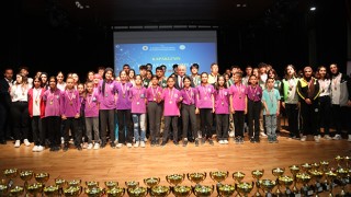 KAPAKLI’NIN YILDIZLARI ÖDÜLLERİNİ ALDI