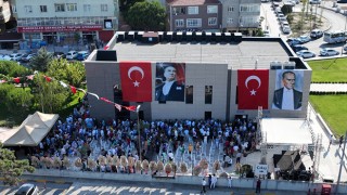KÜTÜPHANE AÇILIŞINA YAZARLARIN ÇAĞIRILMAMASI TEPKİ TOPLADI