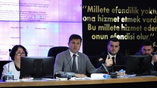 KİNAYELİ SORU SORAN İÇLİ’YE AKAY’DAN KİNAYELİ CEVAP