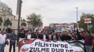 AK GENÇLER’DEN STARBUCKS EYLEMİNİN ARDINDAN İSRAİL’E PROTESTO YÜRÜYÜŞÜ