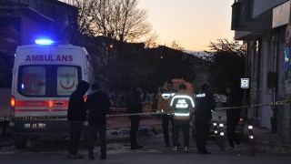 SARAY’DA FECİ KAZA; TANKERİN ALTINDA CAN VERDİ