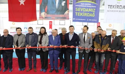 ATATÜRK YARI OLİMPİK YÜZME HAVUZU ÇERKEZKÖY'DE AÇILDI