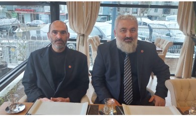 ABDULLAH GÜMÜŞ ADAYLIĞINI AÇIKLADI