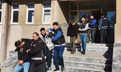 ‘UYUŞTURUCUYA HAYIR’ HESABININ SAHİBİ UYUŞTURUCUDAN GÖZALTINA ALINDI