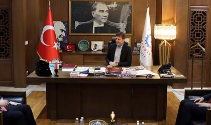 ABDULLAH ÖĞE’DEN VAHAP AKAY’A ZİYARET