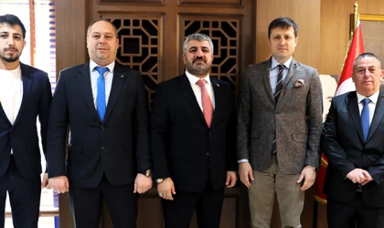 AHMET YILDIZ'DAN AKAY'A ZİYARET