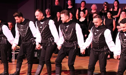 KÜLTÜR MERKEZİ’NDE YILLARCA UNUTULMAYACAK HALK OYUNLARI GÖSTERİSİ