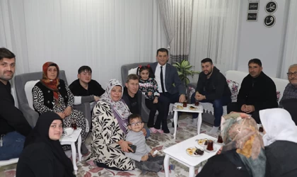 BAŞKAN ÇETİN HANE ZİYARETLERİNİ SÜRDÜRÜYOR