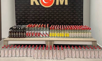 ÇOK SAYIDA SAHTE İÇKİ ELE GEÇİRİLDİ