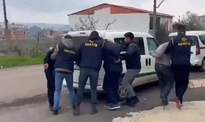 HAKLARINDA ARAMA KARARI BULUNAN 105 KİŞİ YAKALANDI