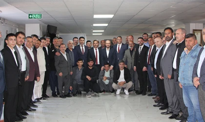 AK PARTİ BAYRAMLAŞTI